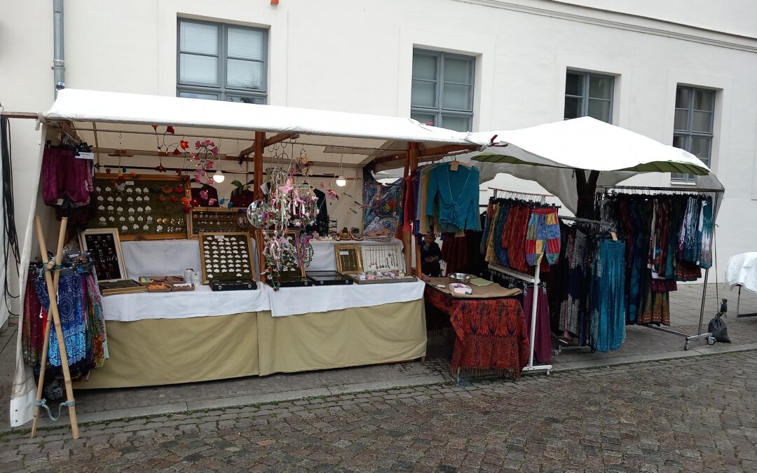 Ines Rudolf – Bekleidung und Schmuck